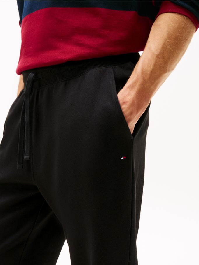 Tommy Hilfiger Sweatpants – Streetwear Edition