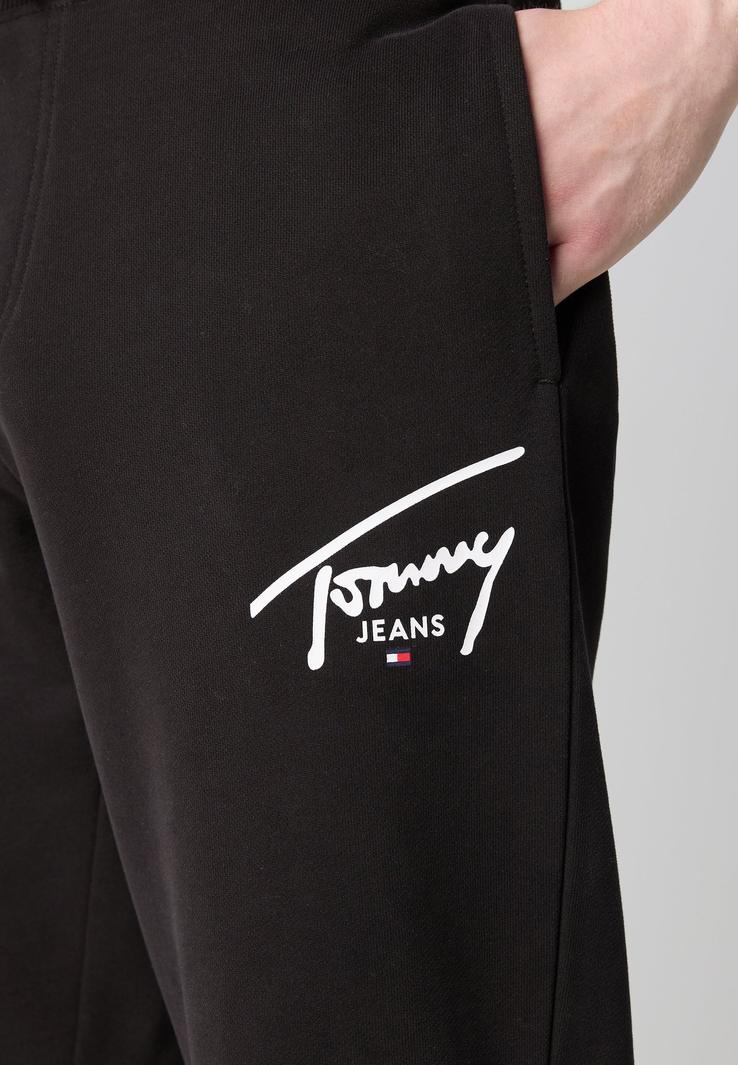 Tommy Jeans Men's Signature Script Logo Joggers